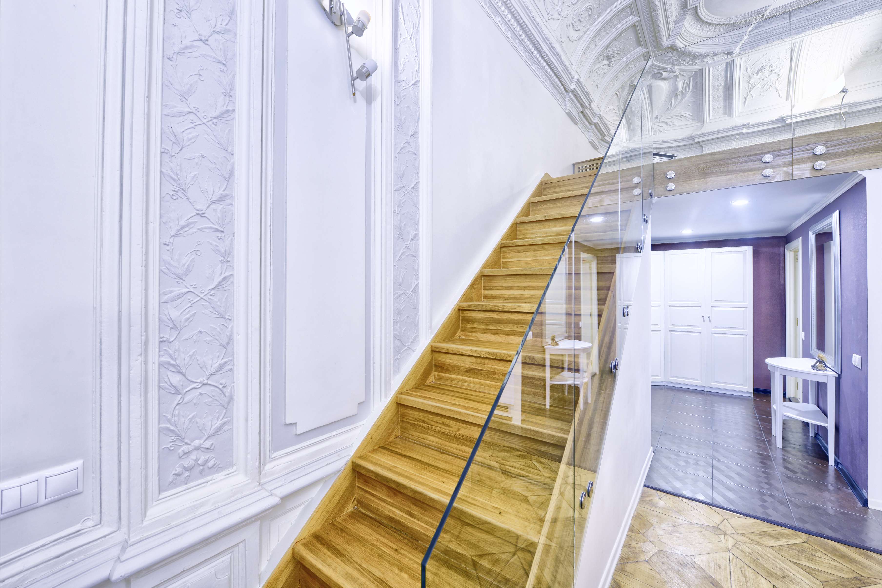 We focus on creativity, visual looks, materials and patterns to bring great aesthetics, and the highest quality to deliver a unique interior design.